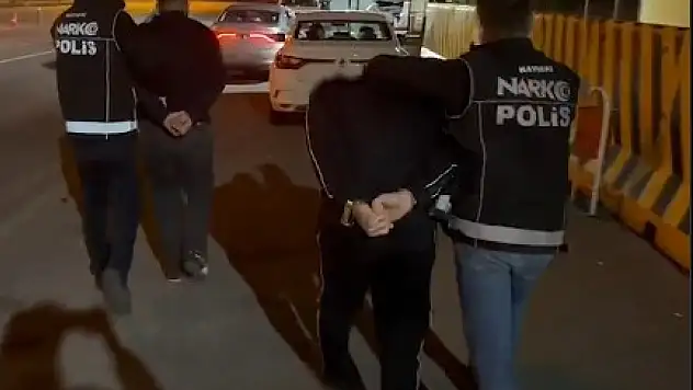 Kayseri'de iller arası uyuşturucu operasyonu: 26 bin adet ele geçirildi