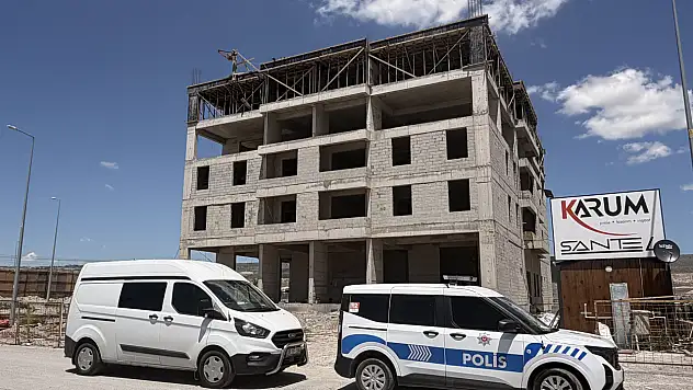 Kayseri'de inşaat işçisi 4. kattan düşerek ağır yaralandı
