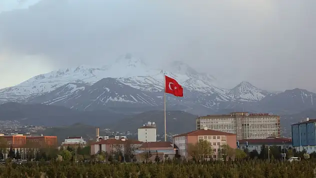 Kayseri'de İranlı öğrencilerle ilgili alınan karar sonrasında dikkat çeken tepki