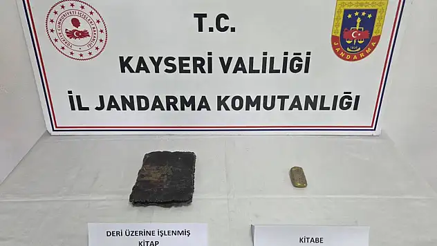 Kayseri'de jandarmadan operasyon: Araçtan tarihi servet çıktı!