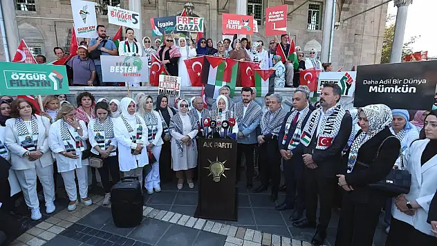 Kayseri'de kadınlar Gazze için el ele