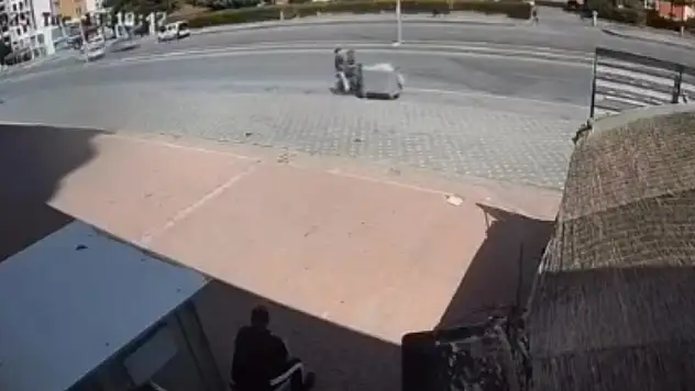 Kayseri'de boş yolda akılalmaz kaza