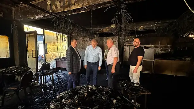 Kayseri'de kahvehanesi kül olmuştu! Kaymakam ve Başkan'dan destek geldi
