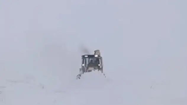 Kayseri'de kar nedeniyle vatandaşlar yolda mahsur kaldı