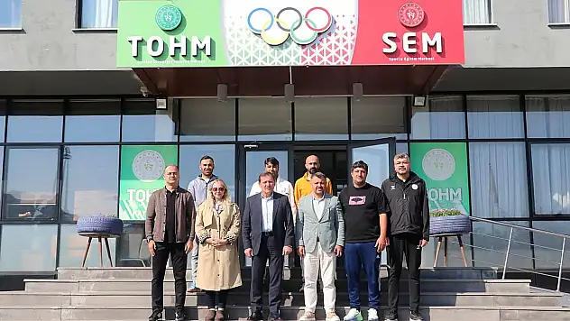 Kayseri'de kayak ve snowboard sporcuları yeni sezona hazırlanıyor