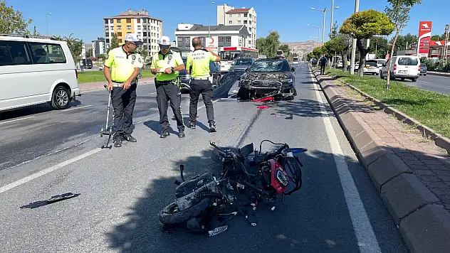 Kayseri'de kaza: Kadın motosiklet sürücüsü olay yerinde can verdi