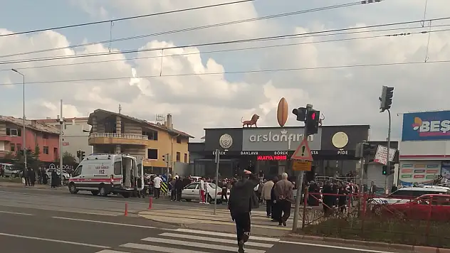 Kayseri'de kaza: Otomobil bisiklet sürücüne çarptı
