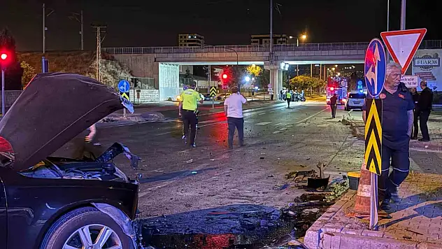 Kayseri'de kazaya karışan otomobil, 200 metre sonra ancak durabildi