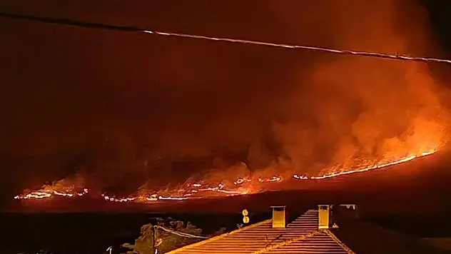 Kayseri'de korku dolu anlar! Alevler geceyi aydınlattı