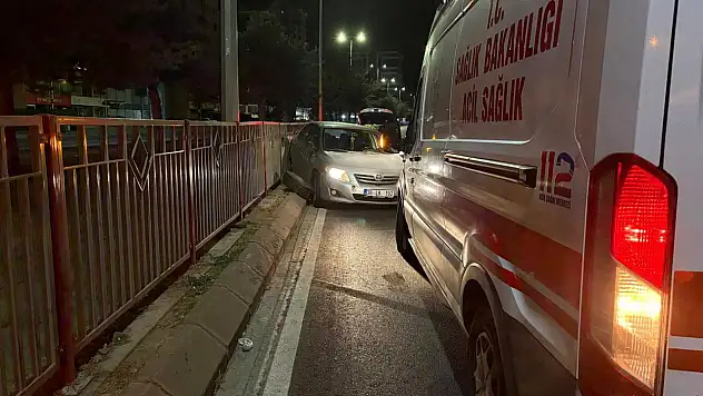 Kayseri'de korku dolu anlar: Tekerleği kopan araba 2 kişiyi...