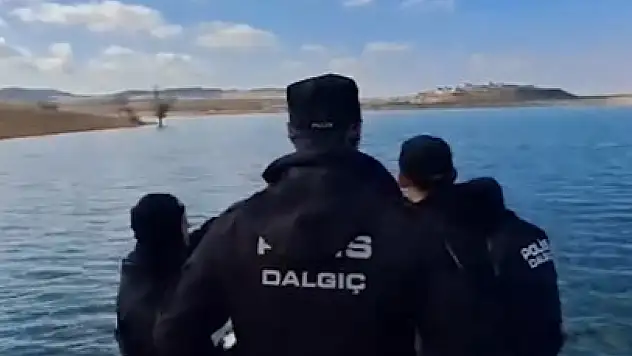 Kayseri'de kurbağa adamlar 83 saat su altında kaldı