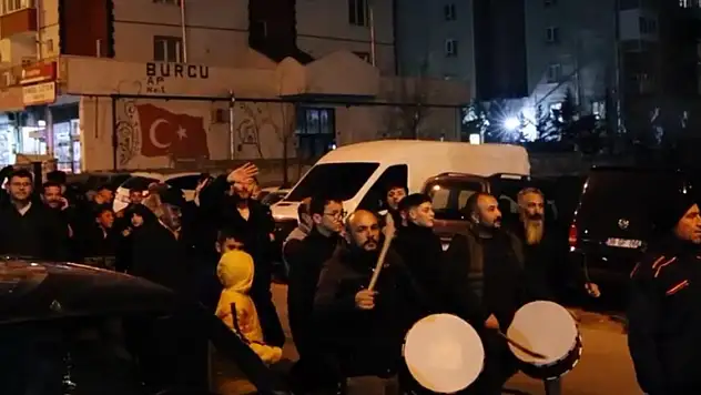 'Kabe'de Hacılar' akımı Kayseri'de sokaklara taştı