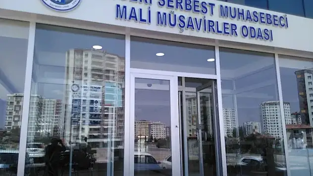 Kayseri'de mali müşavirler hakkını arıyor!