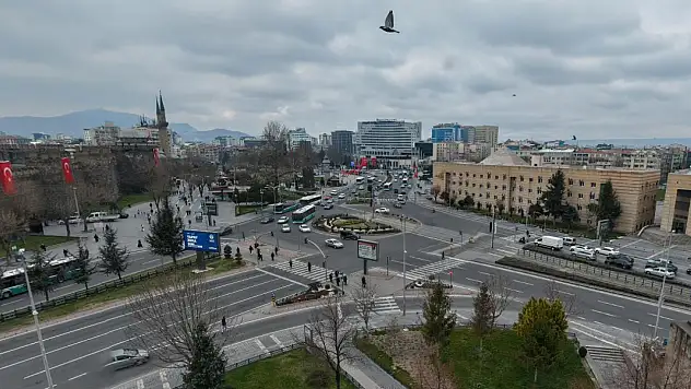 Kayseri'de meydan trafiğe kapatılıyor! Saati belli oldu