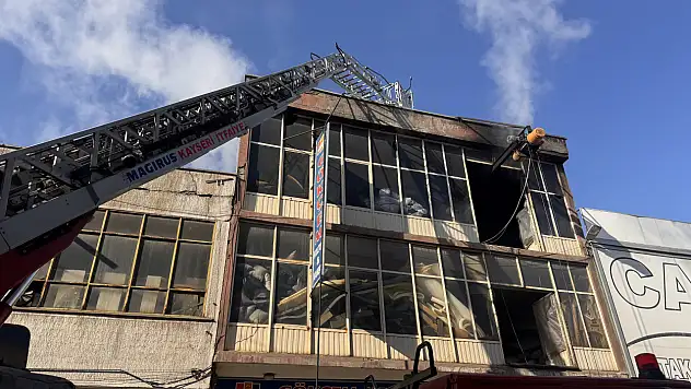 Kayseri'de mobilya atölyesinde yangın