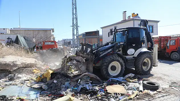 Kayseri'de o bölgedeki çöp sorunu ortadan kaldırıldı!