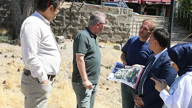 Kayseri'de o ilçenin meydanı yenileniyor