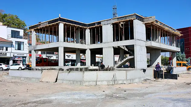 Kayseri'de o ilçenin ortasına iş merkezi yapılıyor! Başkan yerinde inceledi