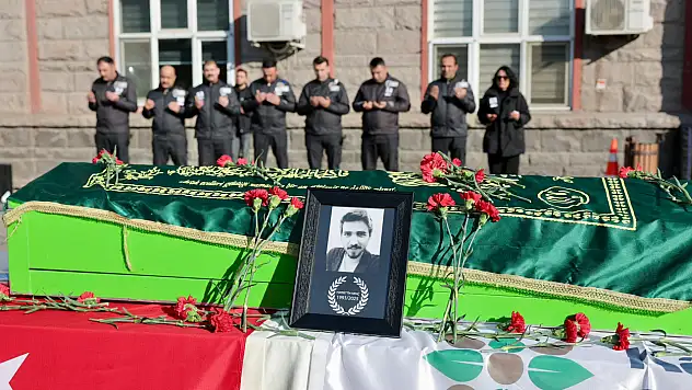 Kayseri'de o isme böyle veda ettiler! Fabrikada duygu dolu anlar