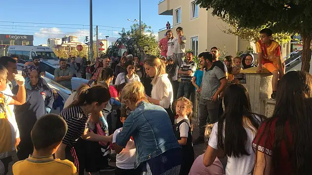 Kayseri'de öğrenci servisi devrildi: 6 yaralı