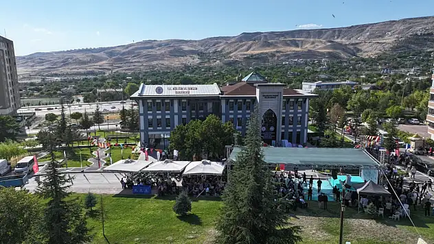 Kayseri'de öğrencilerin yeni adresi! Tam 7 noktada hizmet veriyor