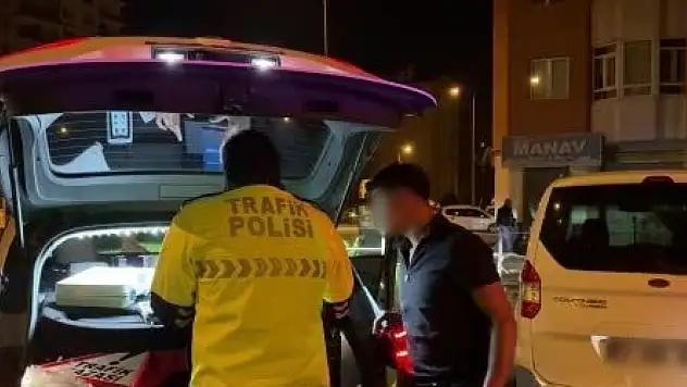 Kayseri'de oldu! Polisin üzerine araç sürüp, tehdit etti