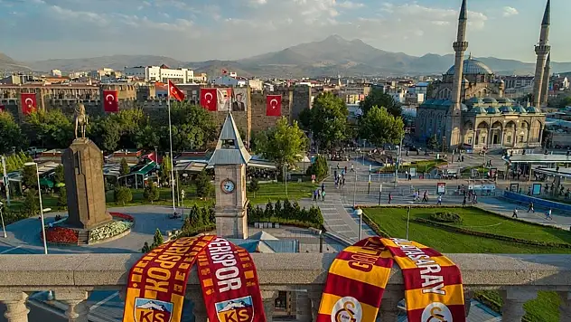 Kayseri'de örnek taraftar tavrı! Şampiyonluk kutlaması ertelendi