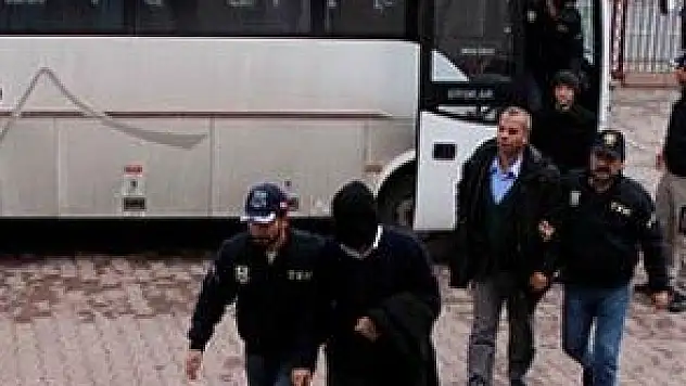 KAYSERİ'DE PARALEL YAPI OPERASYONU: 6 GÖZALTI