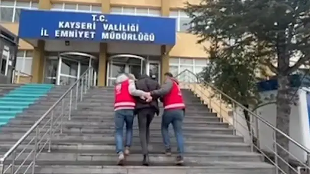 Kayseri'de polisin peşinde olduğu 2 hükümlü yakalandı