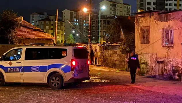 Kayseri'de prizi tamir etmek isterken hastanelik oldu!