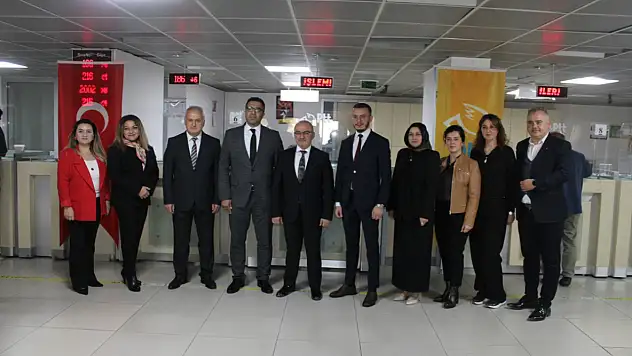 Kayseri'de PTT'nin 186. yılına özel hediye: 186. müşteri oldu