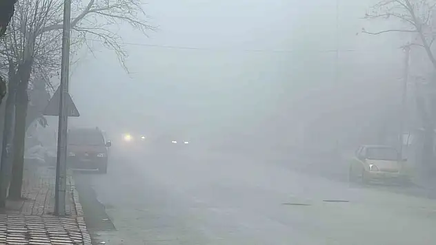 Kayseri'de puslu havaya dikkat! Göz gözü görmeyecek