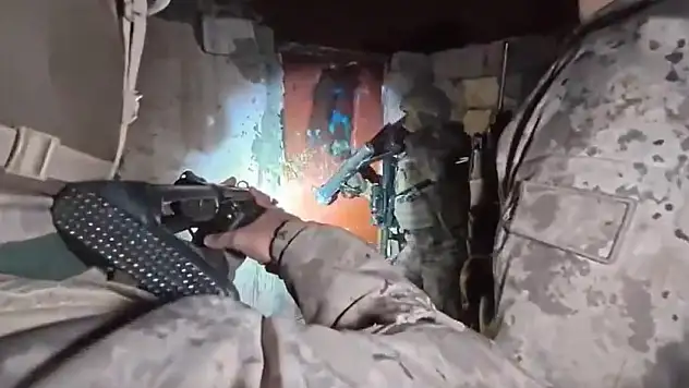 Kayseri'de şafak vakti kapılar koçbaşlarıyla kırıldı, işte ele geçirilenler!