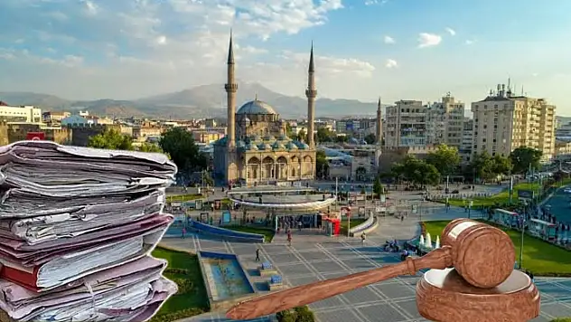 Kayseri'de sahte evrak operasyonu: 5 şüpheli adliyede