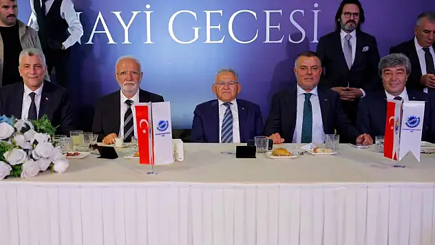 Kayseri'de sanayi zirvesi! Kentin geleceği konuşuldu