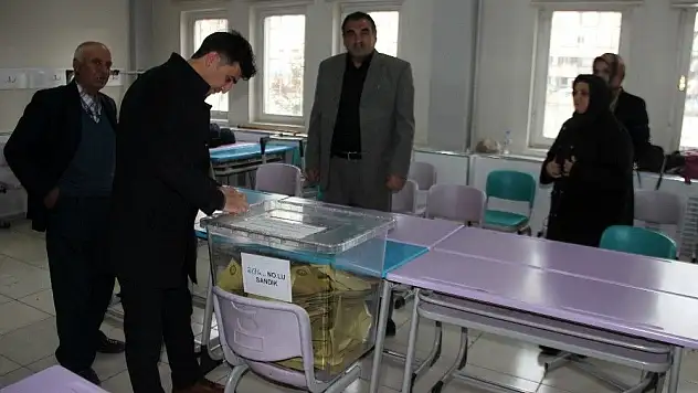 Kayseri'de sandıklar açıldı