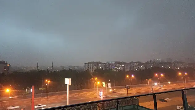 Kayseri'de şiddetli fırtına! Meteorolojiden son dakika uyarısı!