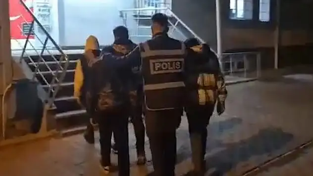 Kayseri'de silah sıkan çocuklar yakalandı