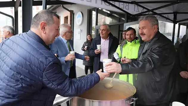 Kayseri'de sınav stresi böyle dağıldı! Başkan Palancıoğlu hem moral verdi hem iç ısıttı