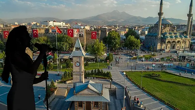 Kayseri'de Sivas rüzgarı esecek! Ünlü sanatçı ücretsiz sahne alacak