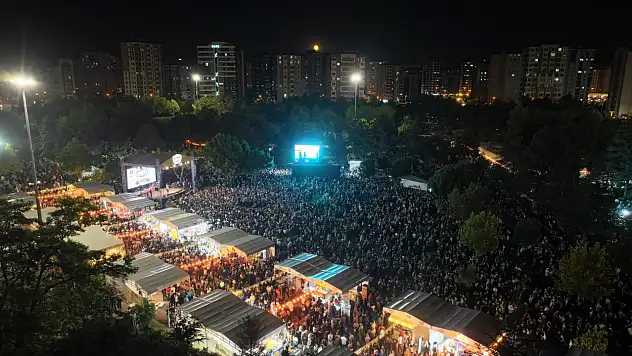 Kayseri'de tarihi gece!