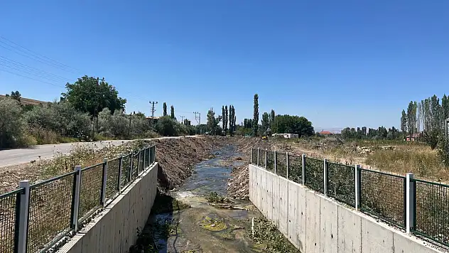 Kayseri'de taşkınlara karşı büyük çalışma! İlçeler tek tek ele alındı