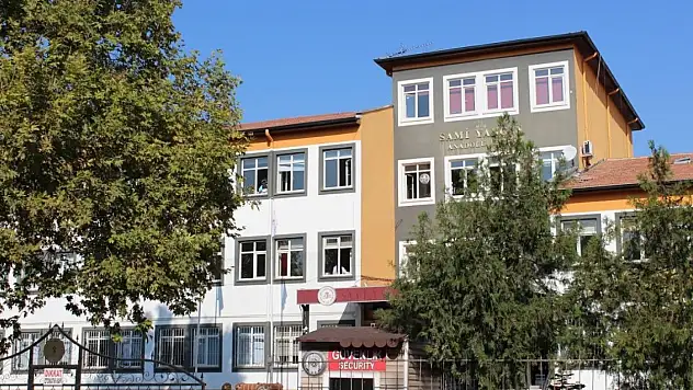 Kayseri'de tayin tepkisi! Kim bu öğretmenler?