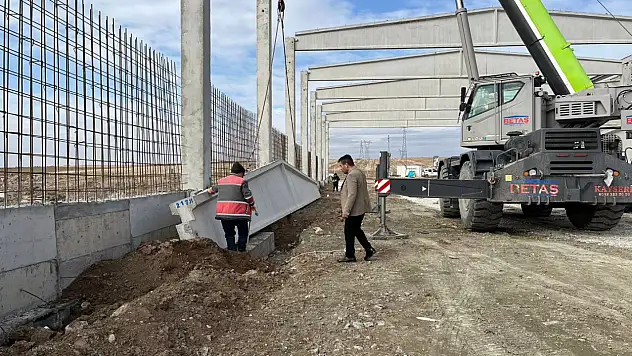 Kayseri'de temeli atılmıştı! Yüzlerce kişiye istihdam sağlayacak fabrikada son durum ne?
