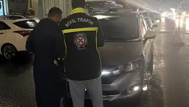 Kayseri'de ters yönden giden sürücüye ağır ceza