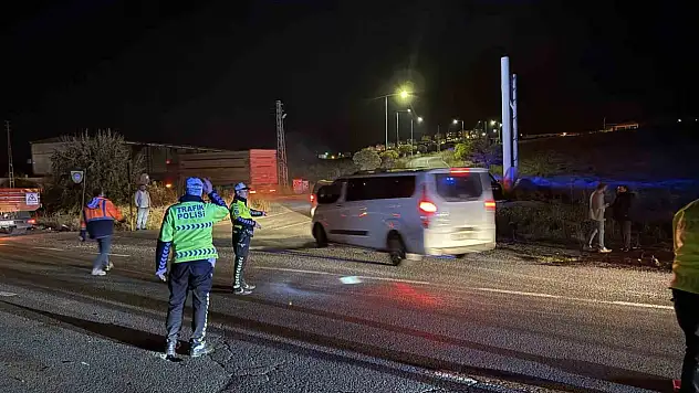 Kayseri'de trafik kazası: 3 ölü, 1 yaralı