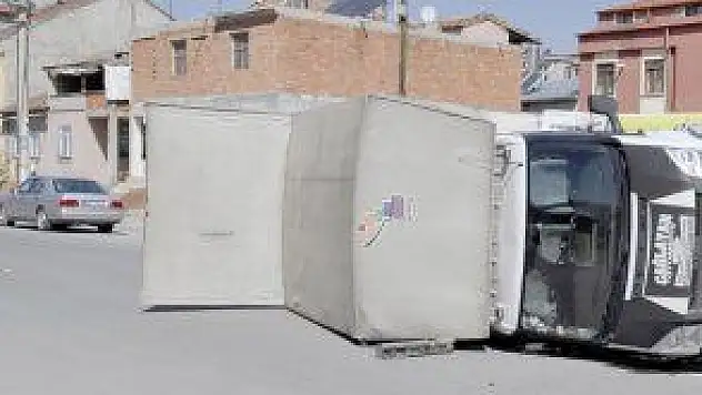 KAYSERİ'DE TRAFİK KAZASI: 2 YARALI