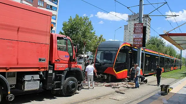 Kayseri'de tramvayın çarptığı genç kadından acı haber geldi