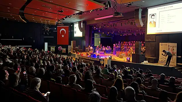 Kayseri'de türkü dolu gece
