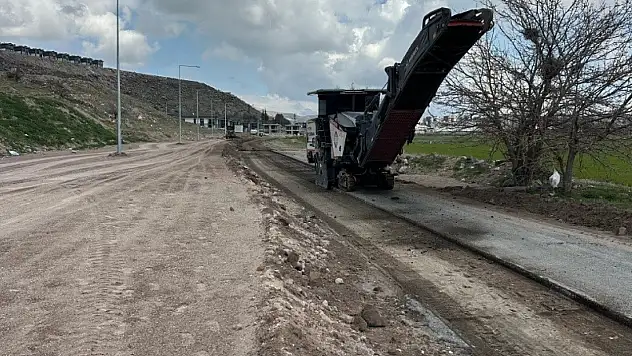 Kayseri'de ulaşım hareketliliği! Kazılar başladı